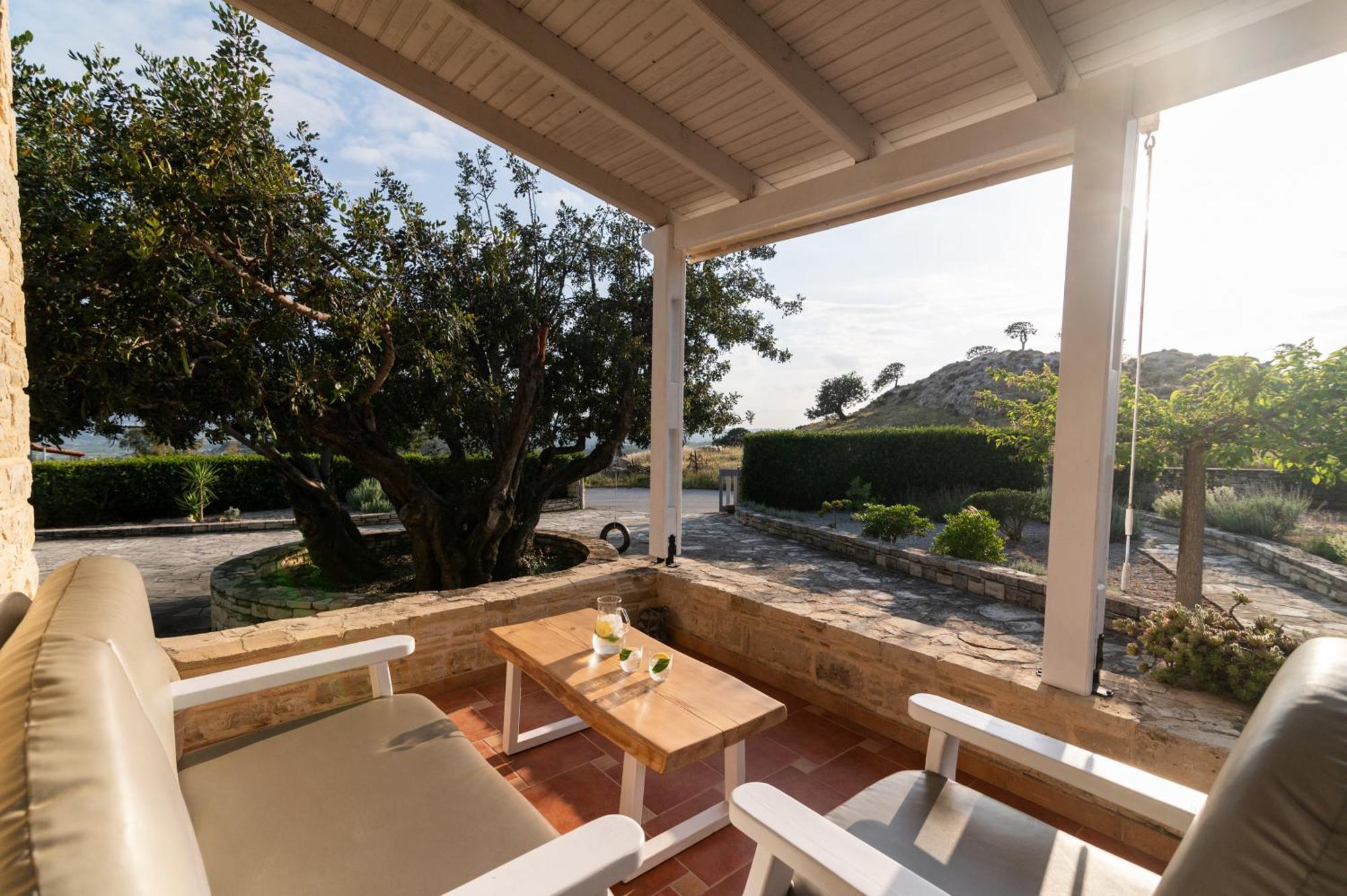 Carob Villa Moírai Eksteriør billede